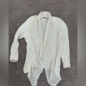 Women’s 89th and Madison cream colored long sweater 1x